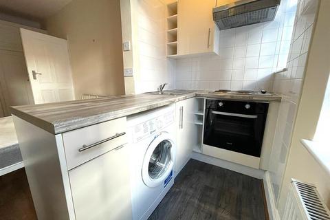 Studio to rent, Grove End Road, St John's Wood, NW8