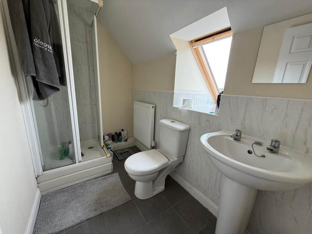 En suite shower room