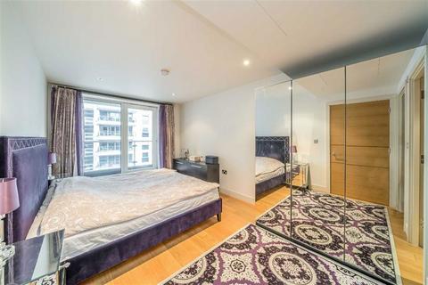 3 bedroom flat to rent, Lensbury Avenue, London SW6