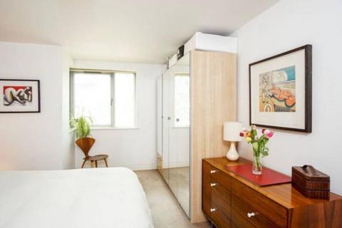 3 bedroom flat to rent, Chalk Farm NW1