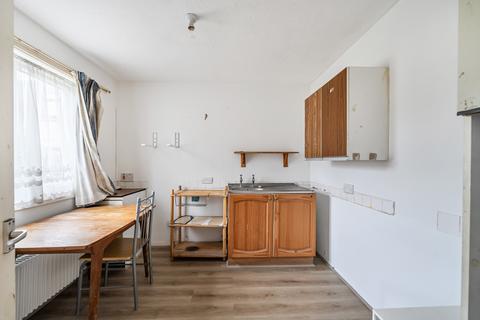 1 bedroom maisonette for sale, Spooner Walk, Wallington SM6