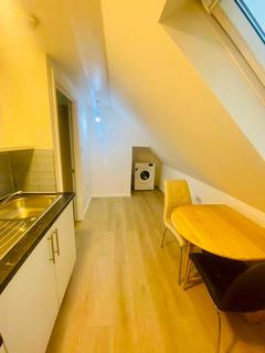 1 bedroom flat to rent, The Ridgeway, London NW9