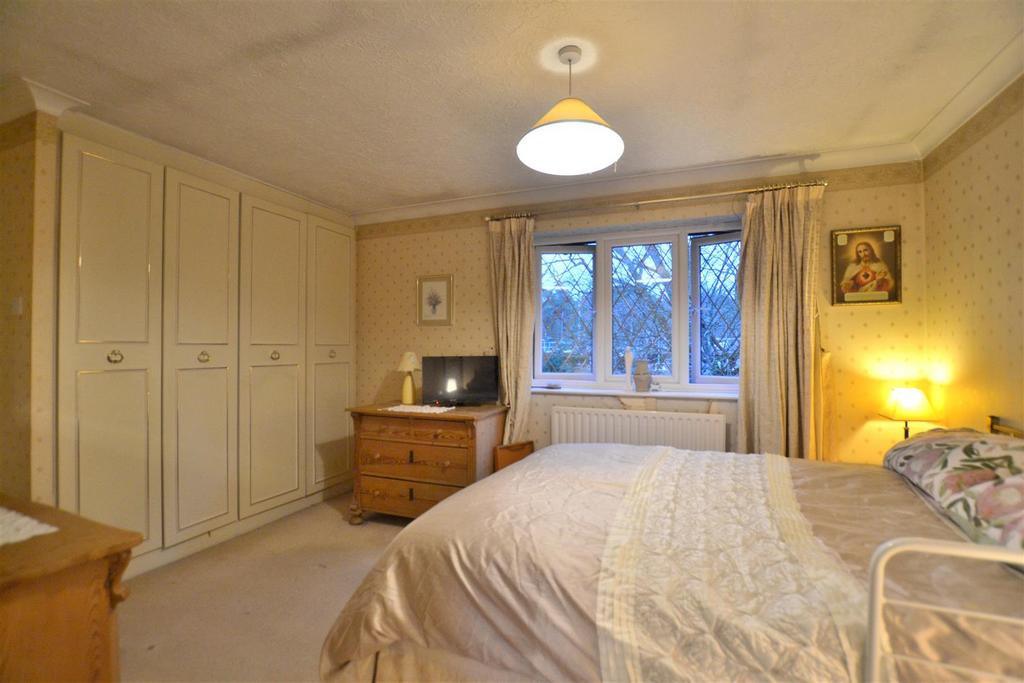 Bedroom One 1.JPG