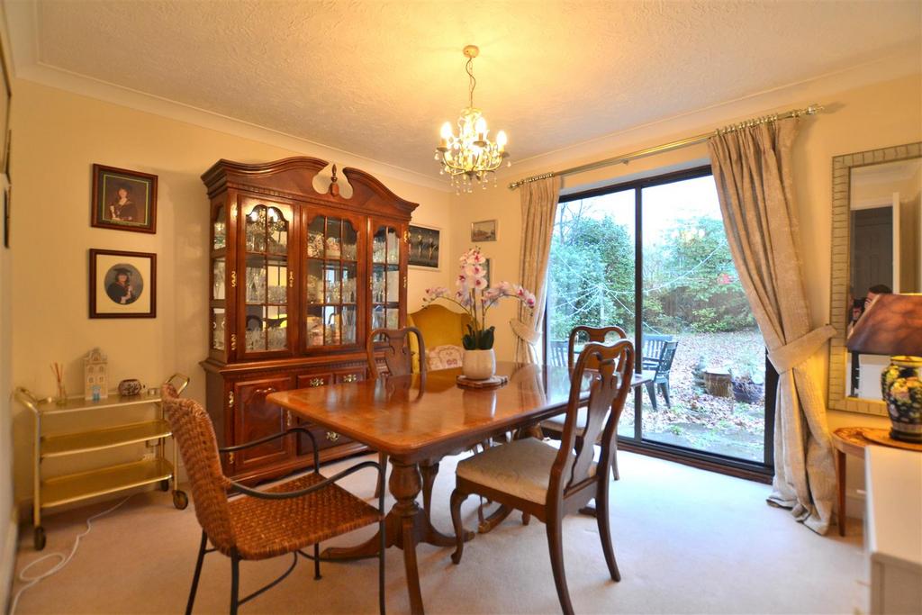 Dining Room.JPG