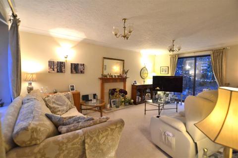 4 bedroom detached house for sale, Forest Dean, Fleet GU51