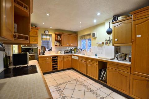 4 bedroom detached house for sale, Forest Dean, Fleet GU51