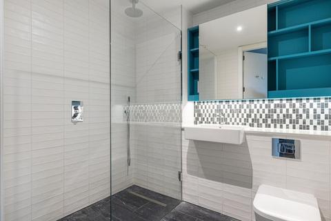 Studio to rent, 251 Southwark Bridge Road, SE1