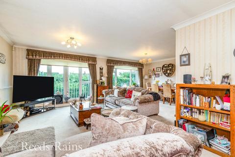 4 bedroom detached house for sale, Melrose Way, Lancashire PR7