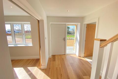 4 bedroom detached house for sale, Southwick