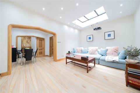 2 bedroom flat for sale, Queensberry Place, London SW7