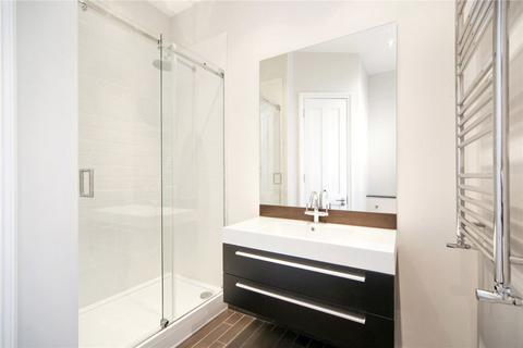 1 bedroom flat for sale, Holland Park Gardens, London W14