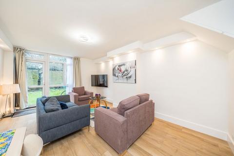 3 bedroom flat for sale, South Lambeth Road, London SW8