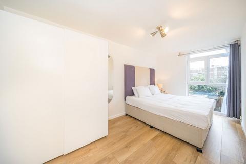 3 bedroom flat for sale, South Lambeth Road, London SW8