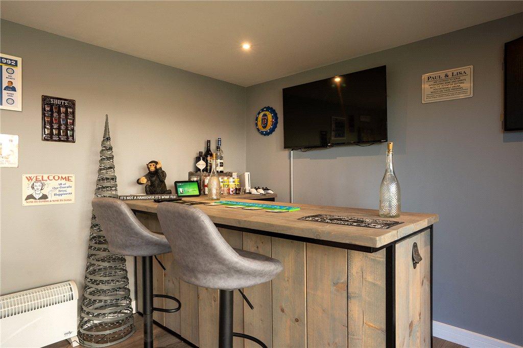 Garden Bar/Office