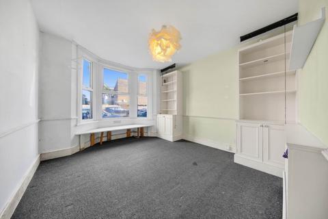 1 bedroom flat for sale, King Edward Road, Leyton, E10