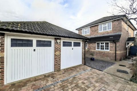 undefined, Lemon Grove, Bordon GU35