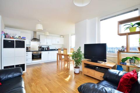 2 bedroom flat to rent, Great West Quarter, Brentford, TW8