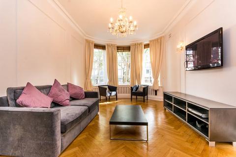 2 bedroom flat to rent, Avenue Road, Swiss Cottage, London, NW8