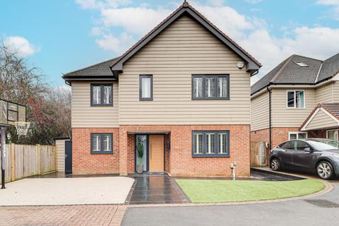undefined, Tuffnells Way, Harpenden, Hertfordshire, AL5