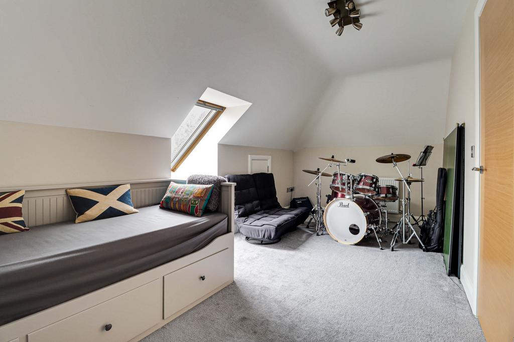 Loft Room/Bedroom