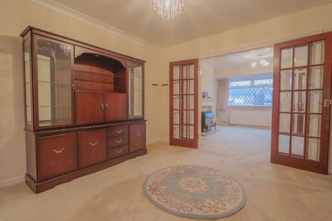 3 bedroom terraced house for sale, Navenby Close, Solihull B90