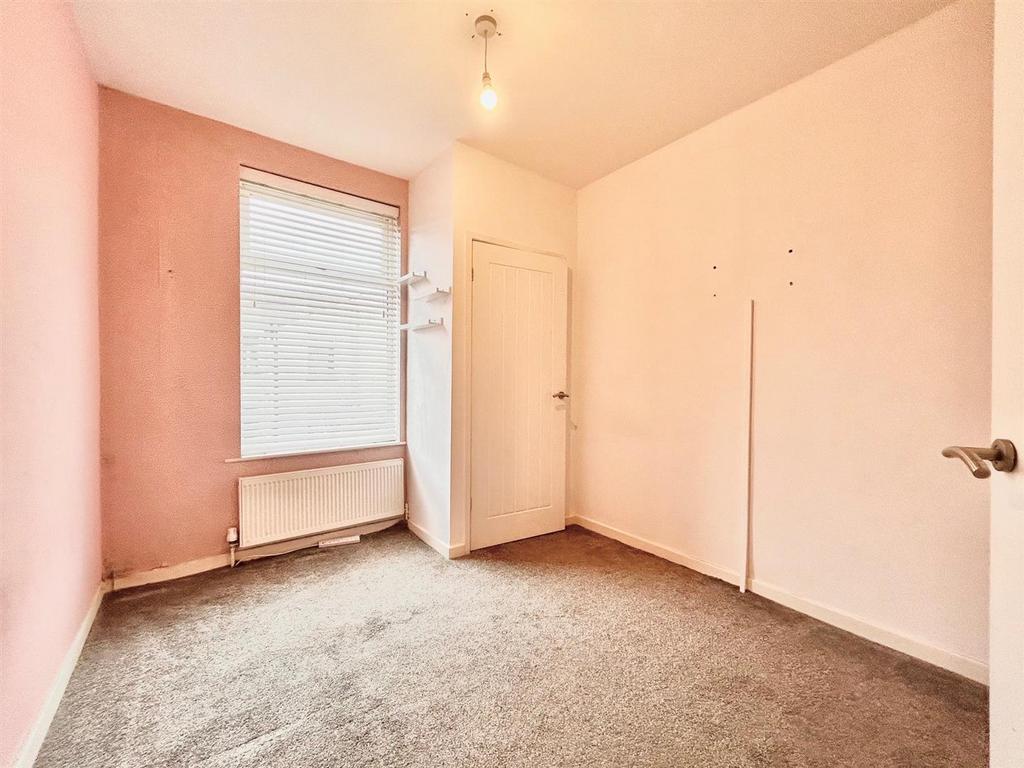 Bedroom 2.jpg