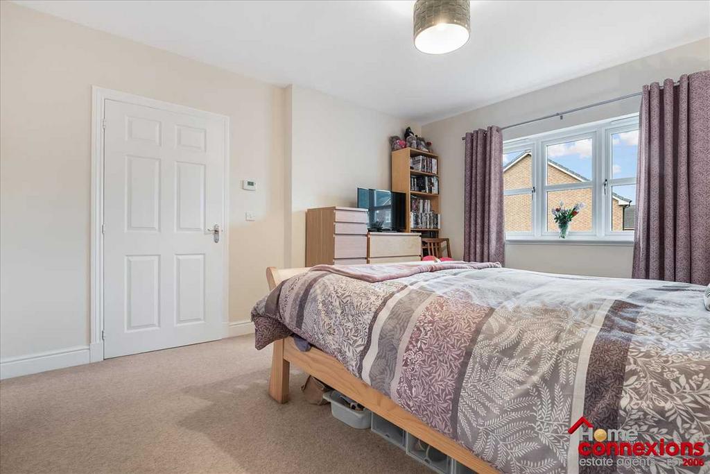 Bedroom One (3)