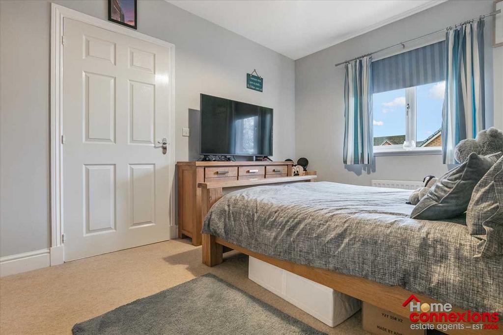Bedroom Two (2)