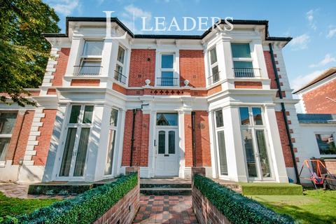 1 bedroom flat to rent, College Road, Eastbourne, BN21