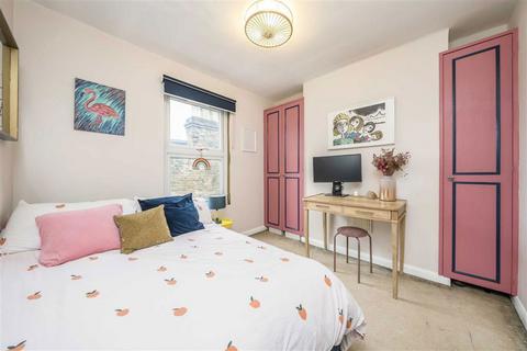 2 bedroom flat for sale, Railton Road, London SE24