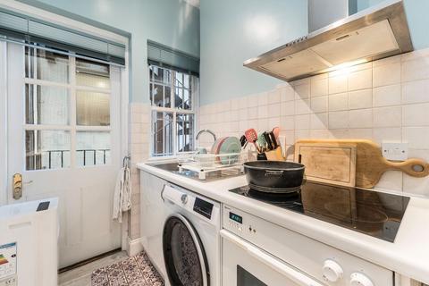 1 bedroom flat for sale, Berkeley Street, London W1J