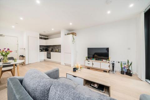 Studio for sale, Pinnacle House, London E16