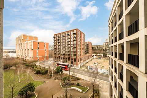 Studio for sale, Pinnacle House, London E16