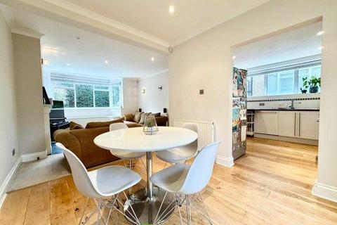 4 bedroom semi-detached house for sale, Windmill Lane, Bushey WD23