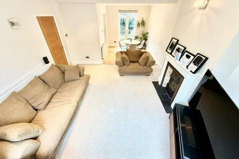 4 bedroom semi-detached house for sale, Windmill Lane, Bushey WD23