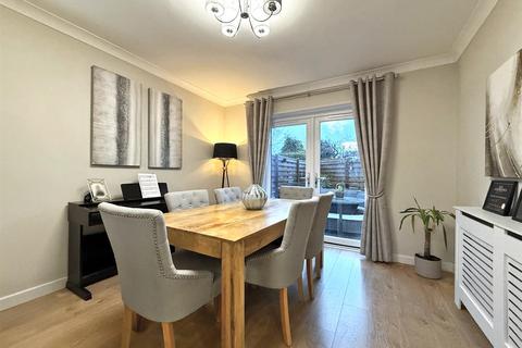 4 bedroom semi-detached house for sale, Oakley Street, Belle Vue, Shrewsbury