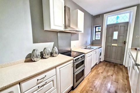 3 bedroom terraced house for sale, Carr Road, Calverley, Leeds, West Yorkshire, LS28 5RT