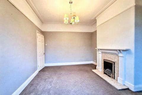 3 bedroom terraced house for sale, Carr Road, Calverley, Leeds, West Yorkshire, LS28 5RT