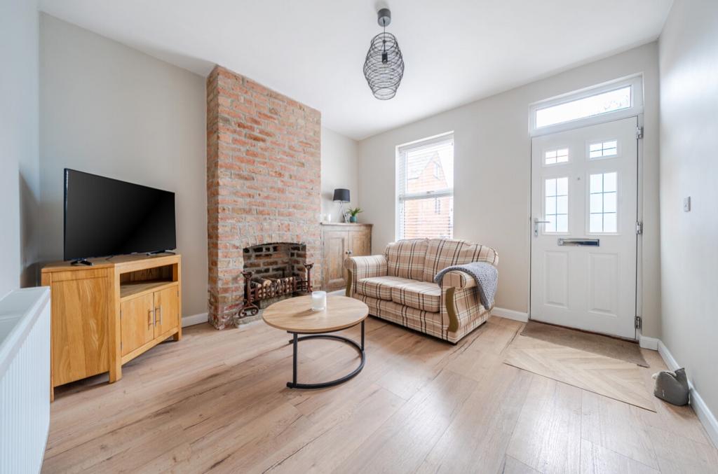 1416557-11-698efe83e2bd4