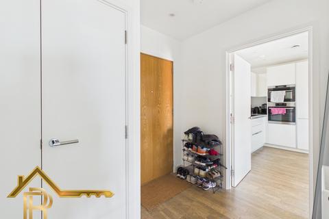 1 bedroom apartment for sale, Bell Flower Lodge, 63 Gubbins Lane, Harold Wood, Romford, Essex, RM3