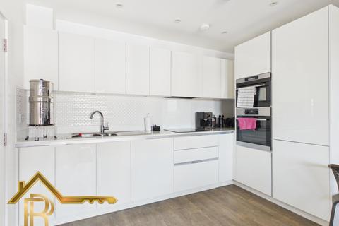 1 bedroom apartment for sale, Bell Flower Lodge, 63 Gubbins Lane, Harold Wood, Romford, Essex, RM3