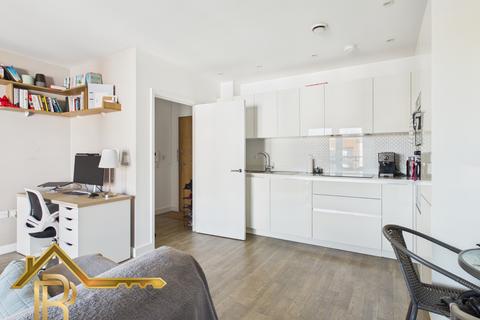1 bedroom apartment for sale, Bell Flower Lodge, 63 Gubbins Lane, Harold Wood, Romford, Essex, RM3