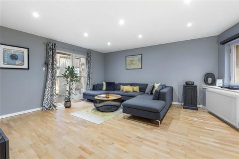 undefined, Edmonstone's Close, Edinburgh, Midlothian, EH1