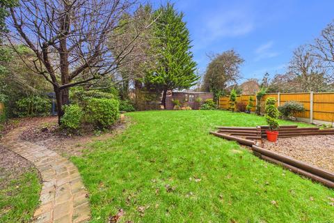 undefined, Stirling Avenue, Berkeley Beverborne, Worcester, Worcestershire, WR4