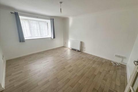 2 bedroom flat for sale, Redford Close , Feltham, Middlesex, TW13