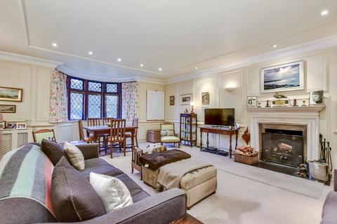 undefined, Commonwood, Kings Langley, WD4