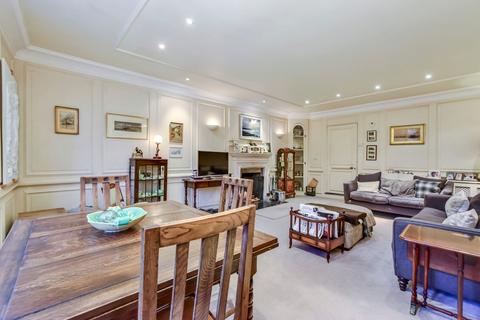 undefined, Commonwood, Kings Langley, WD4