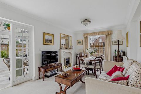 2 bedroom apartment for sale, Royal Oak Gardens, Malvern