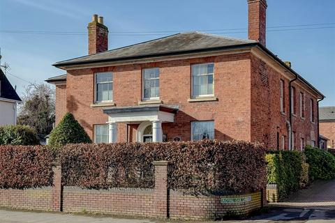 2 bedroom apartment for sale, Royal Oak Gardens, Malvern