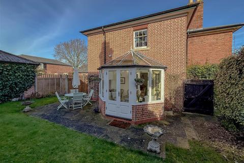 2 bedroom apartment for sale, Royal Oak Gardens, Malvern